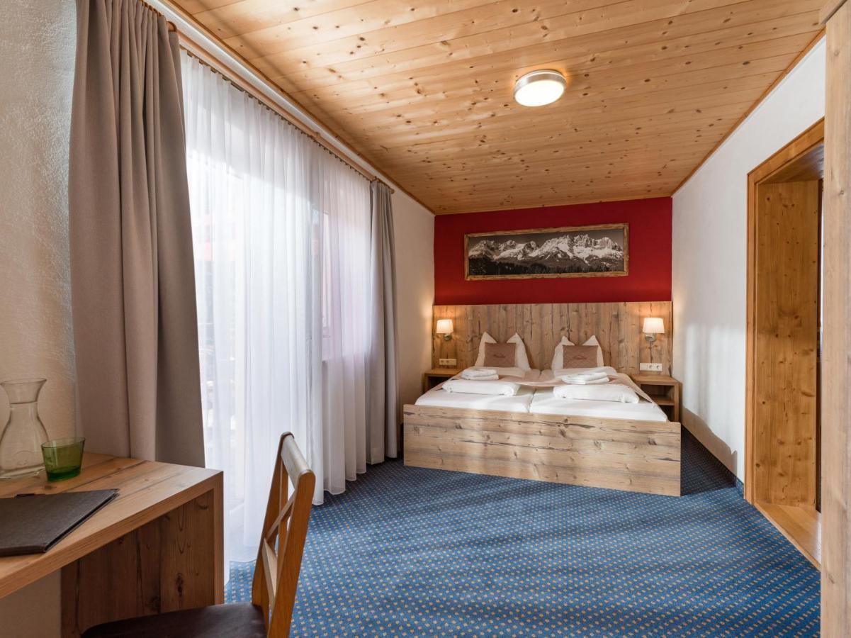 Отель Haus Tirol Бриксен-им-Тале Экстерьер фото